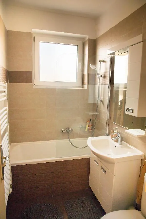 Apartment Firpo Apartman Eger