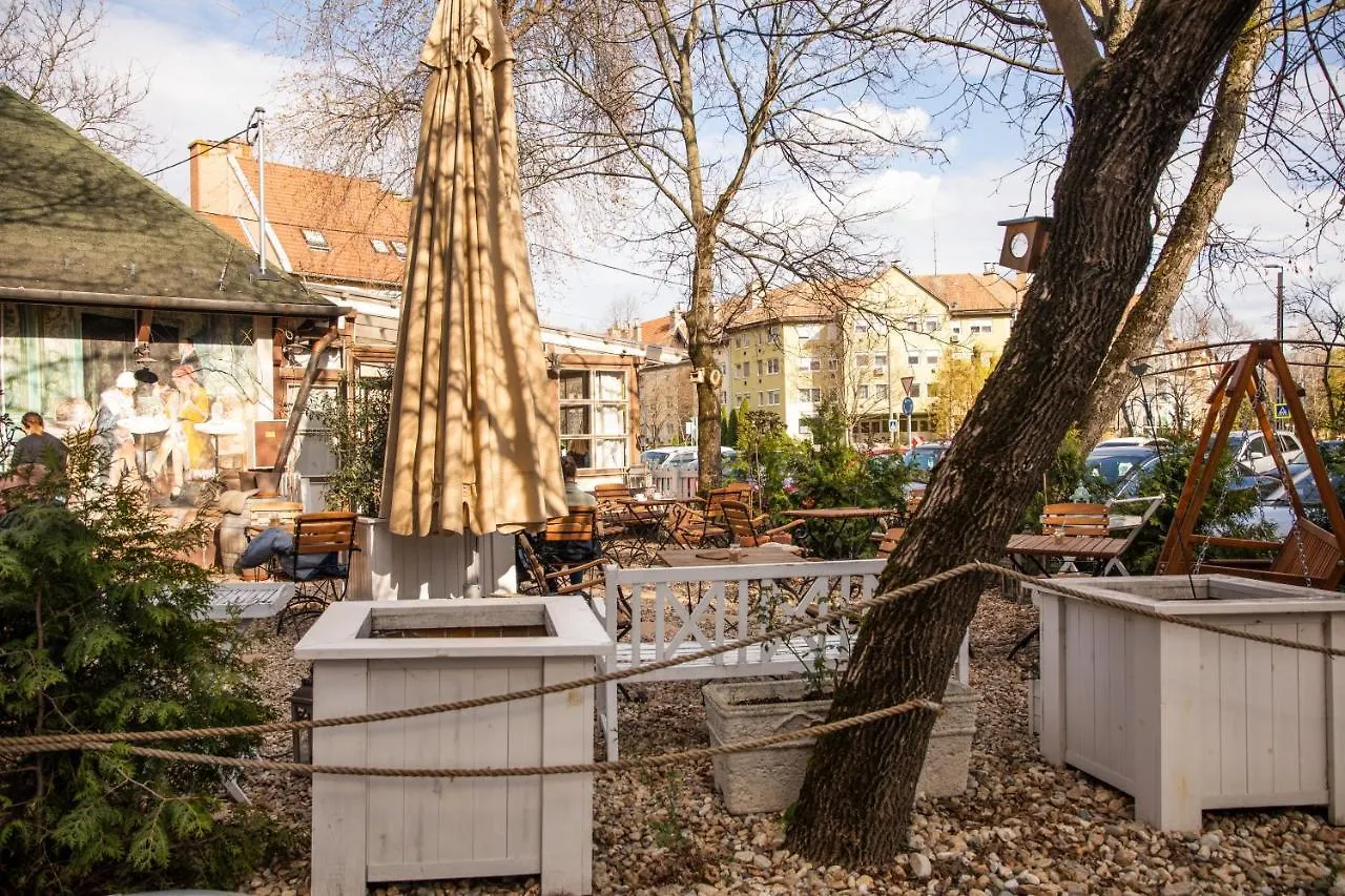 Firpo Apartman Eger